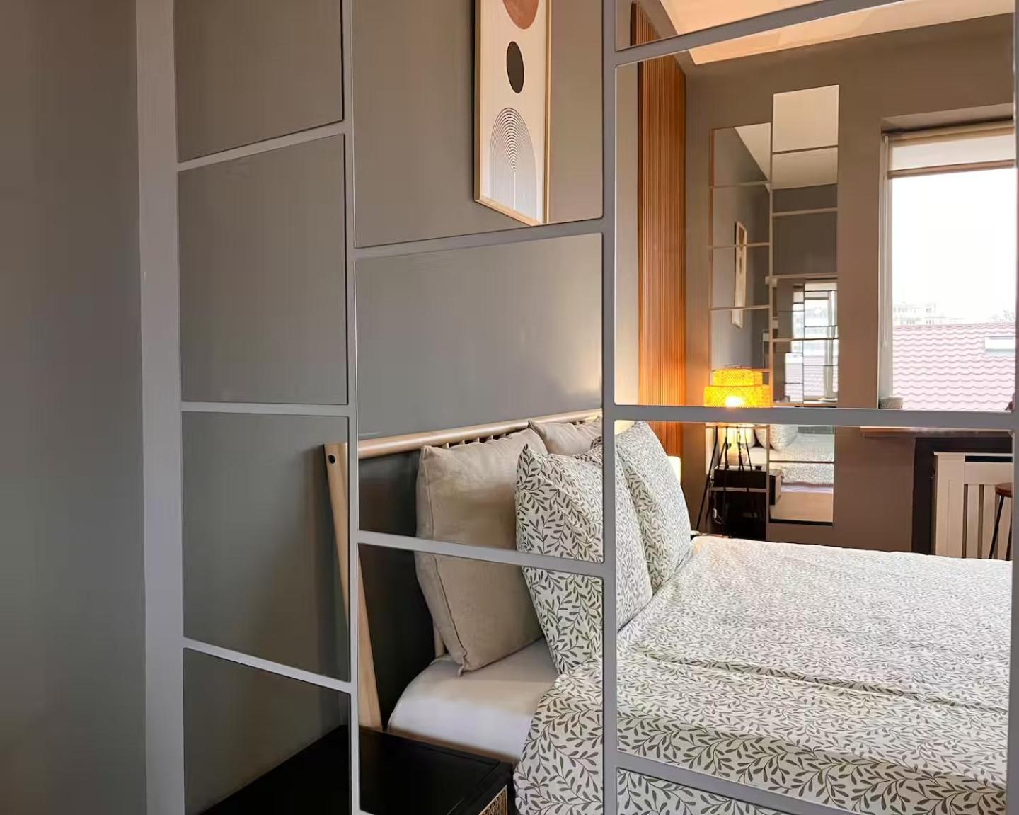 Woodie With Premium Comfort By Piata Unirii Bucharest